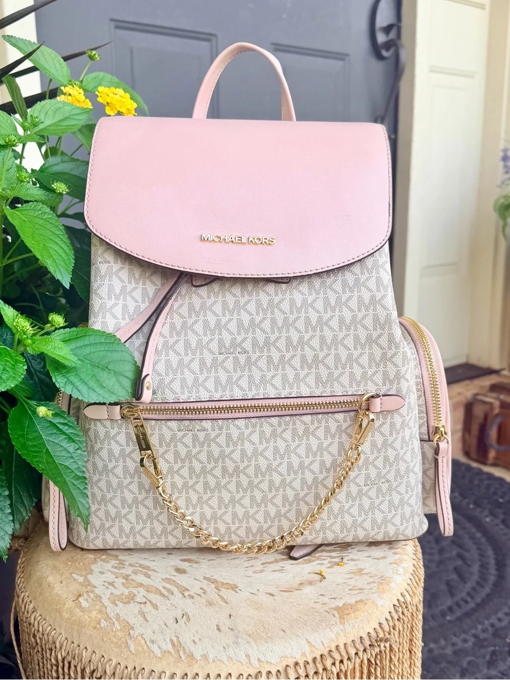 Michael KORS Jet Set Signature Pink Coated Canvas Drawstring Backpack Gold Chain